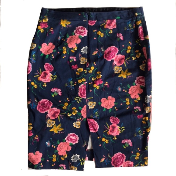 Zara High Waist Flowers Navy Blue Pencil Skirt - Picture 4 of 4